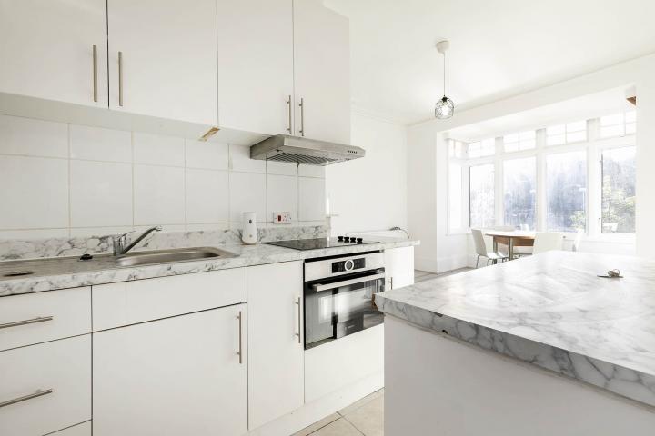 Modern Apartment with Bills Included Dean Road, Willesden Green ( Gas,Water +Electricity included)